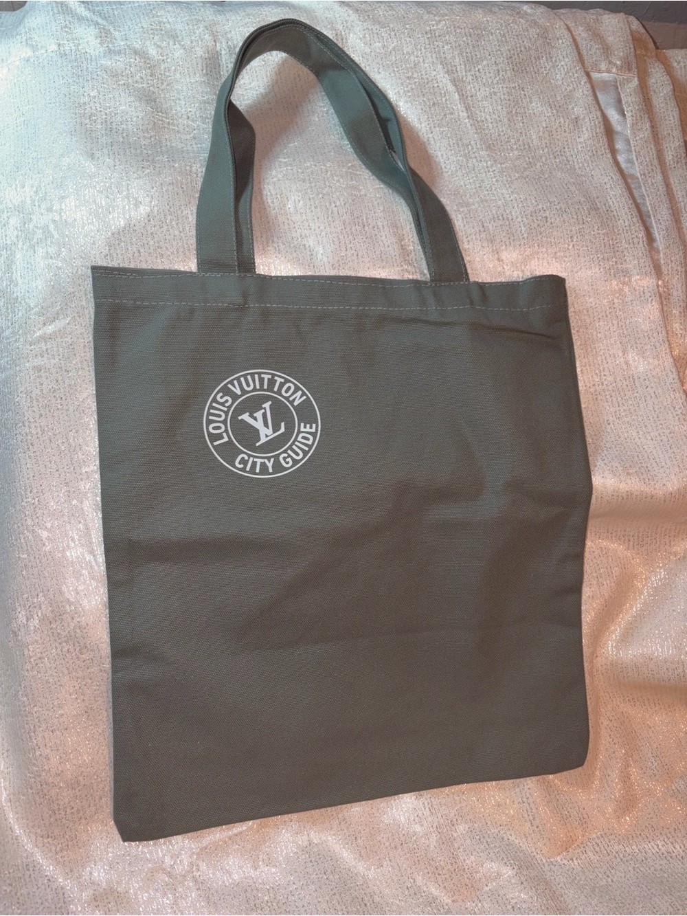 City Guide Spring/Summer 2023Collection Tote bag